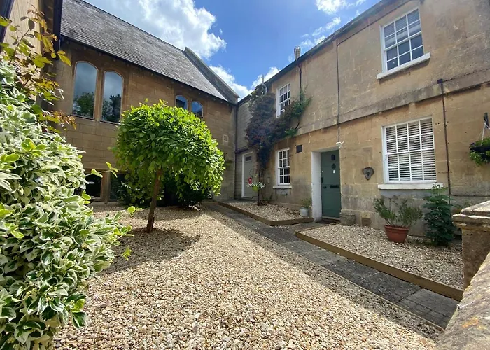 Chapel Cottage Idylic Village Holiday Home